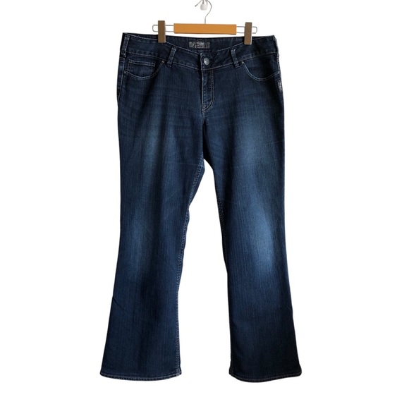 Silver Jeans Suki Size 34 HEMMED Dark Wash Flare Denim - Picture 1 of 13